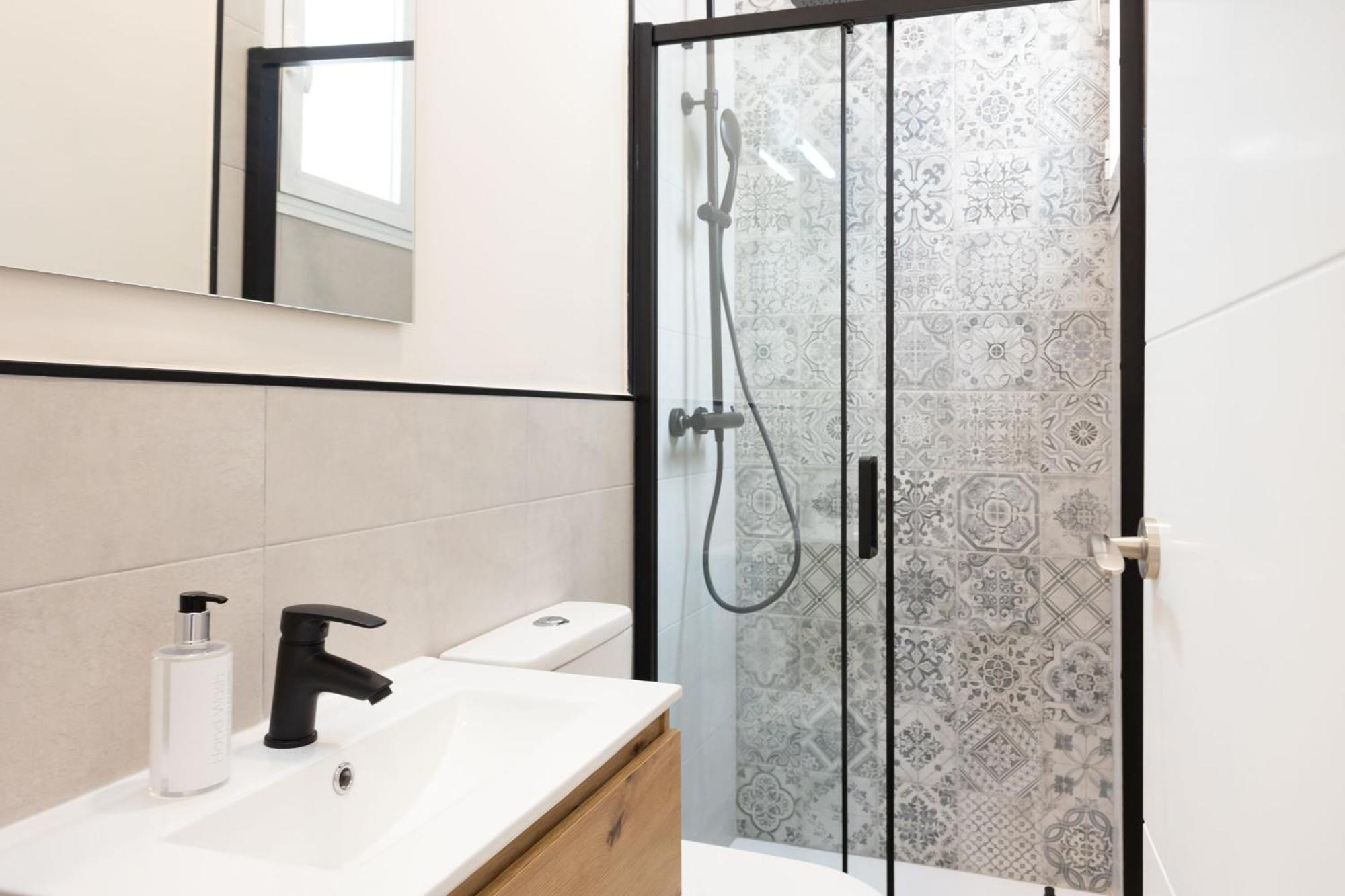 Rt41 Triana Deluxe Apartment Seville Room photo