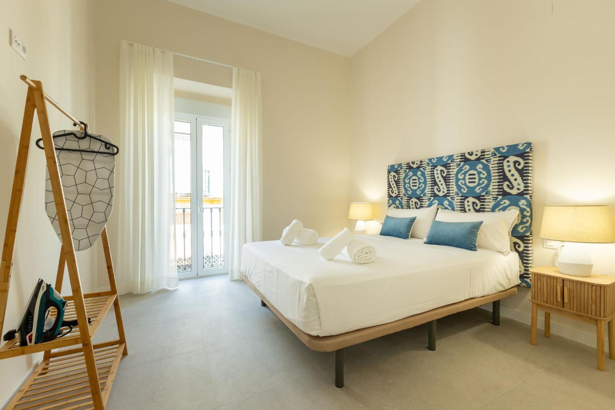 Rt41 Triana Deluxe Apartment Seville Room photo