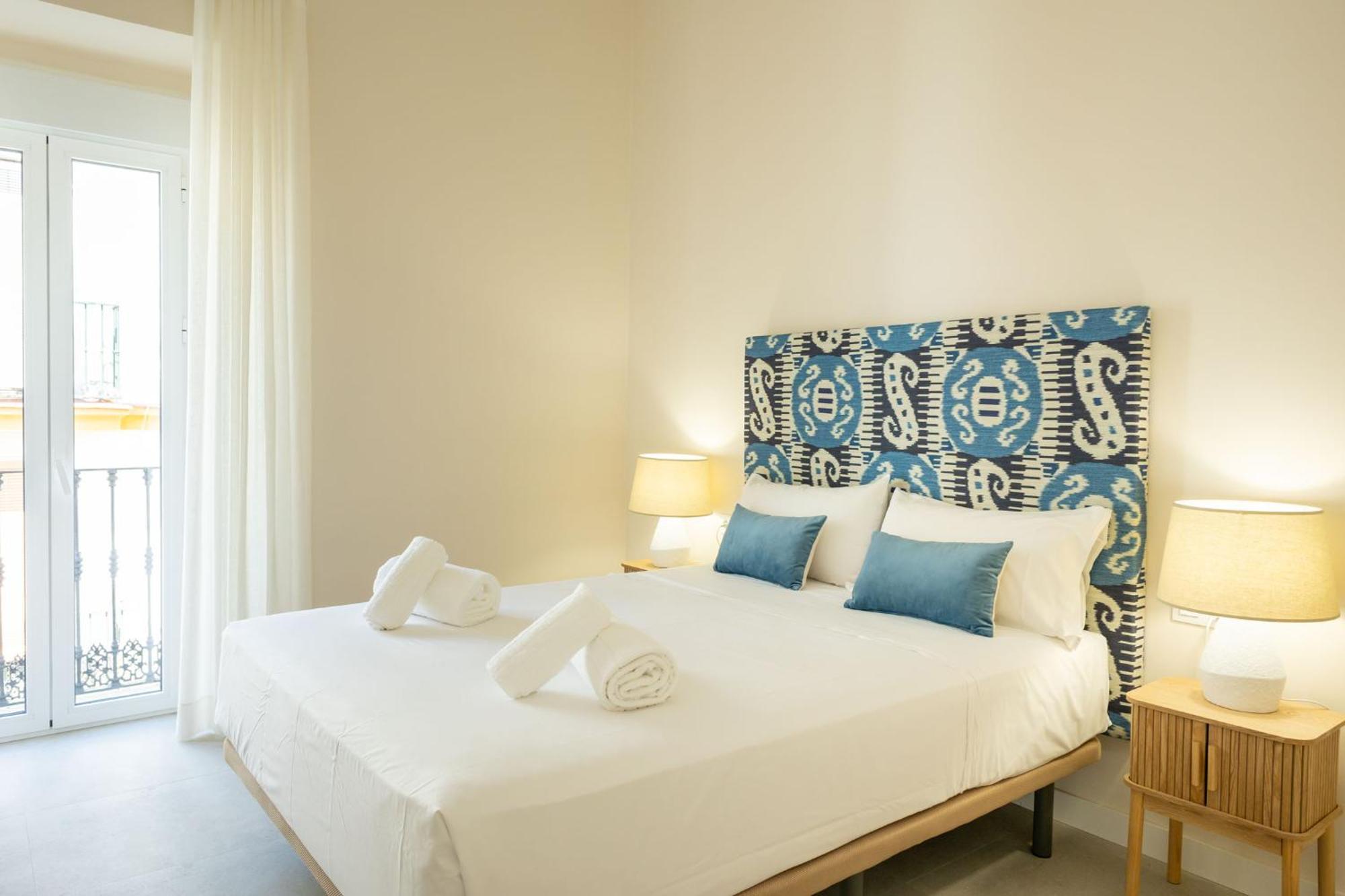 Rt41 Triana Deluxe Apartment Seville Room photo